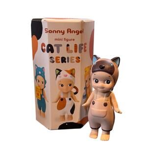 New Sonny Angel Tuxedo Cat Mini Figure from Cat's Life Series, Open Box